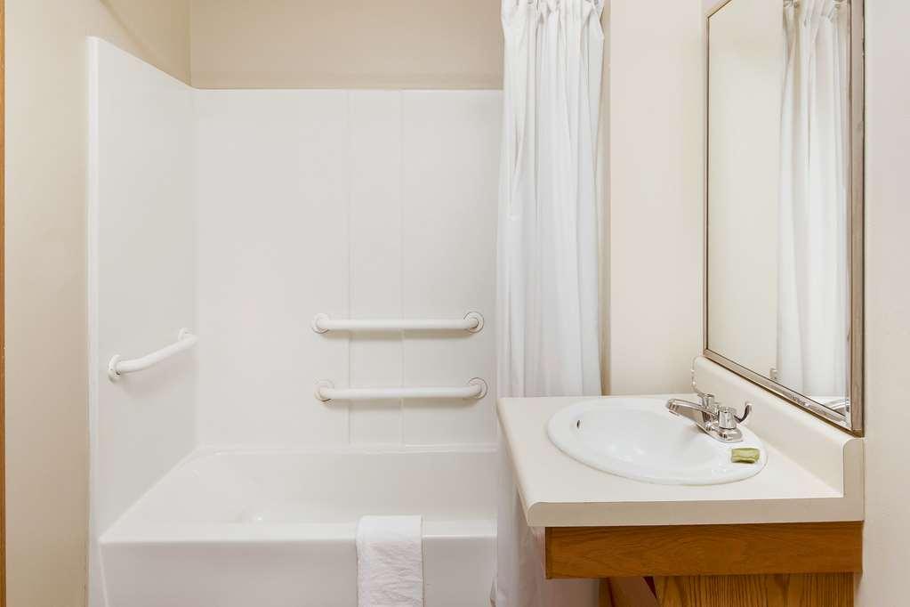 Extended Stay America Select Suites - Wilmington - West Екстериор снимка