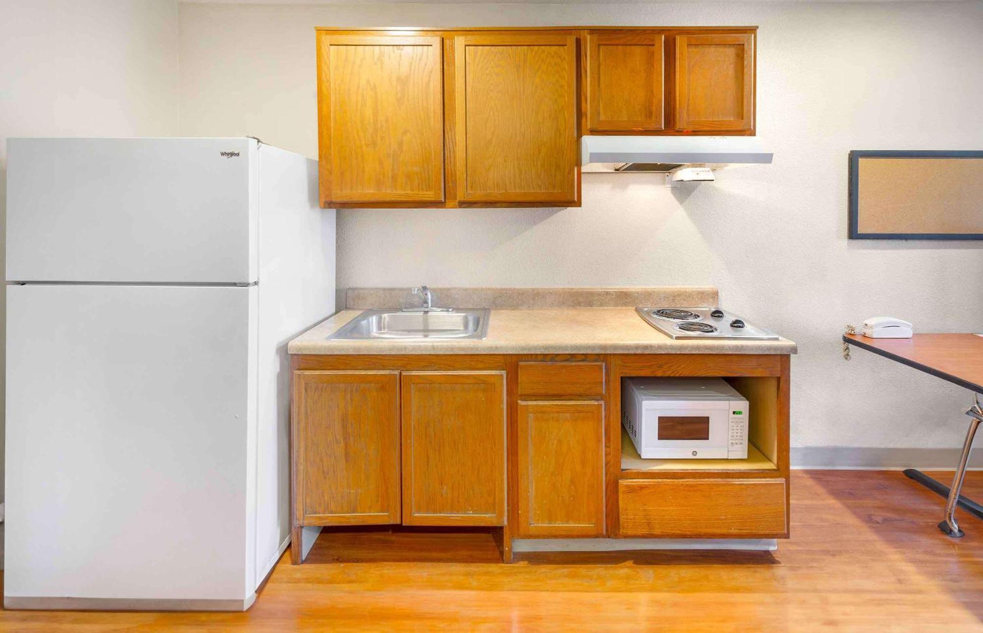 Extended Stay America Select Suites - Wilmington - West Екстериор снимка