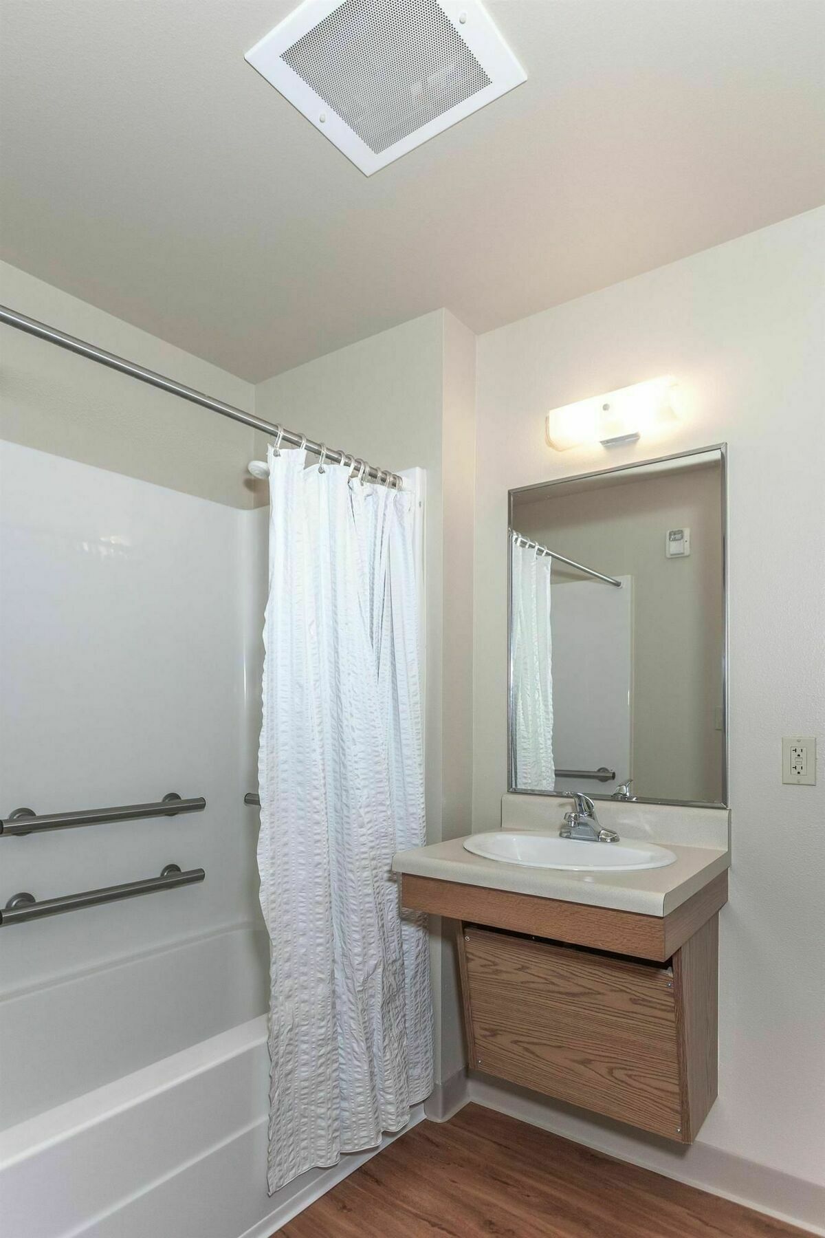 Extended Stay America Select Suites - Wilmington - West Екстериор снимка